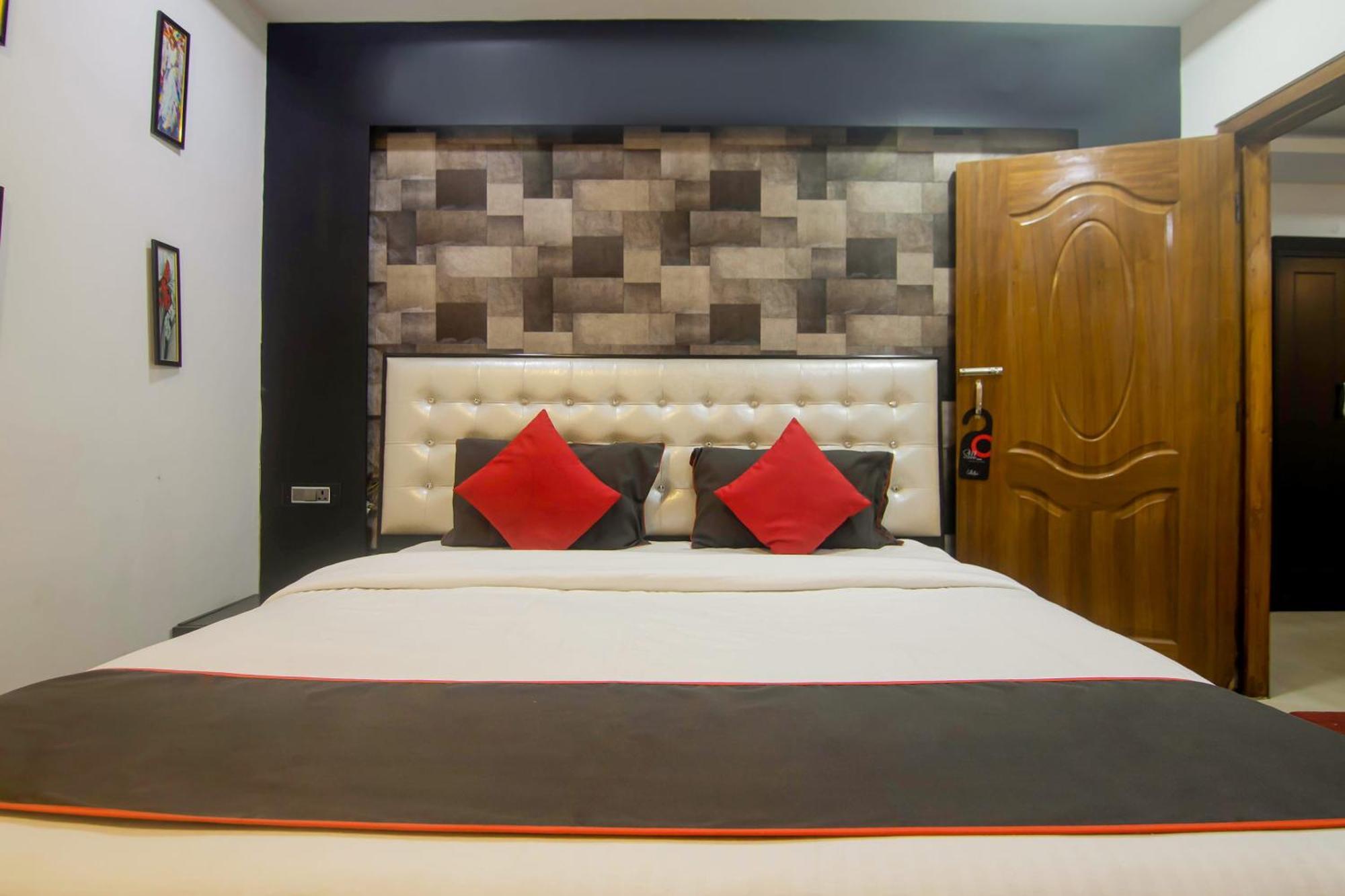 Collection O The Blu Bell Nizarapar Path Hotel Guwahati Eksteriør billede