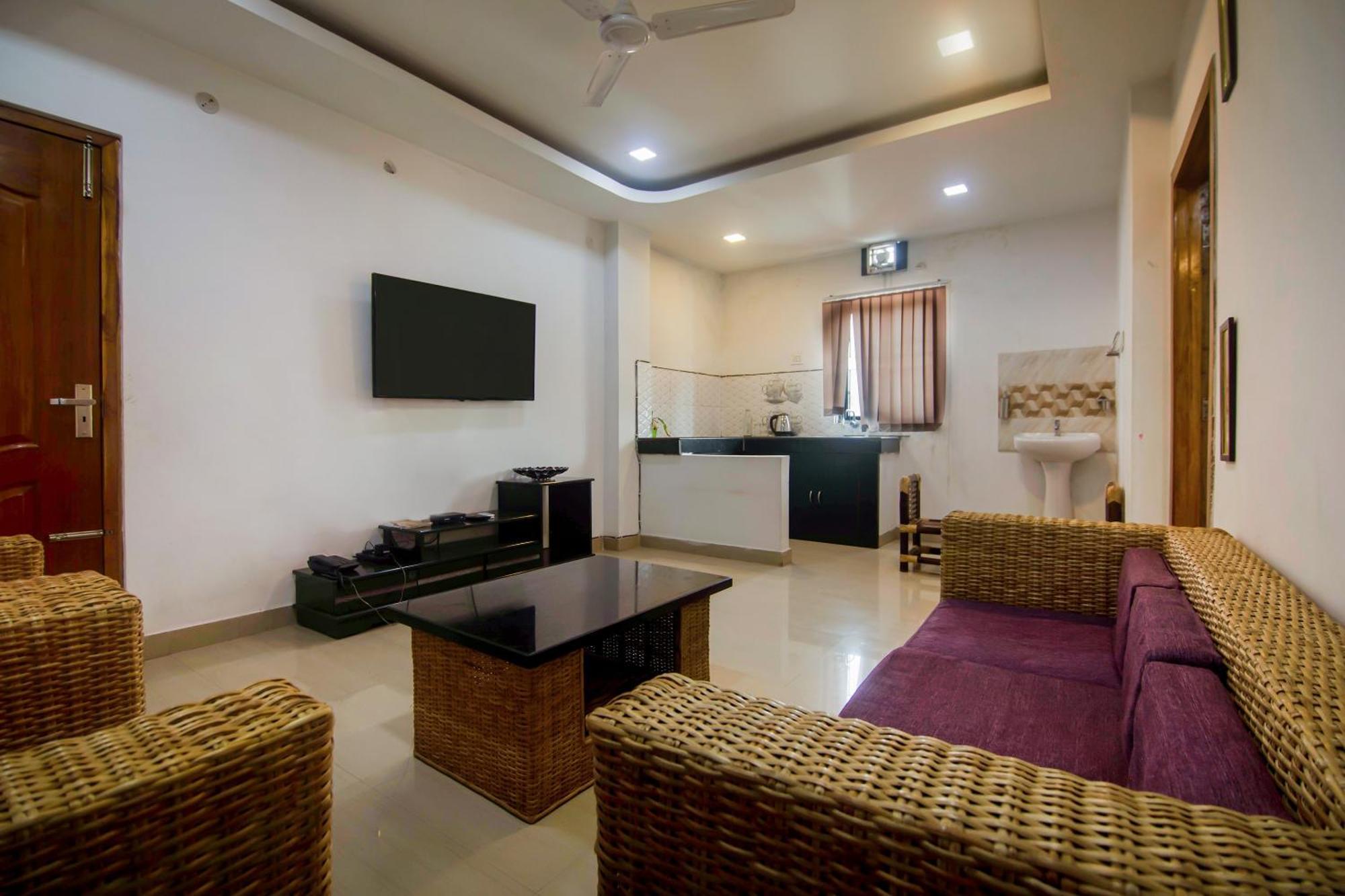 Collection O The Blu Bell Nizarapar Path Hotel Guwahati Eksteriør billede