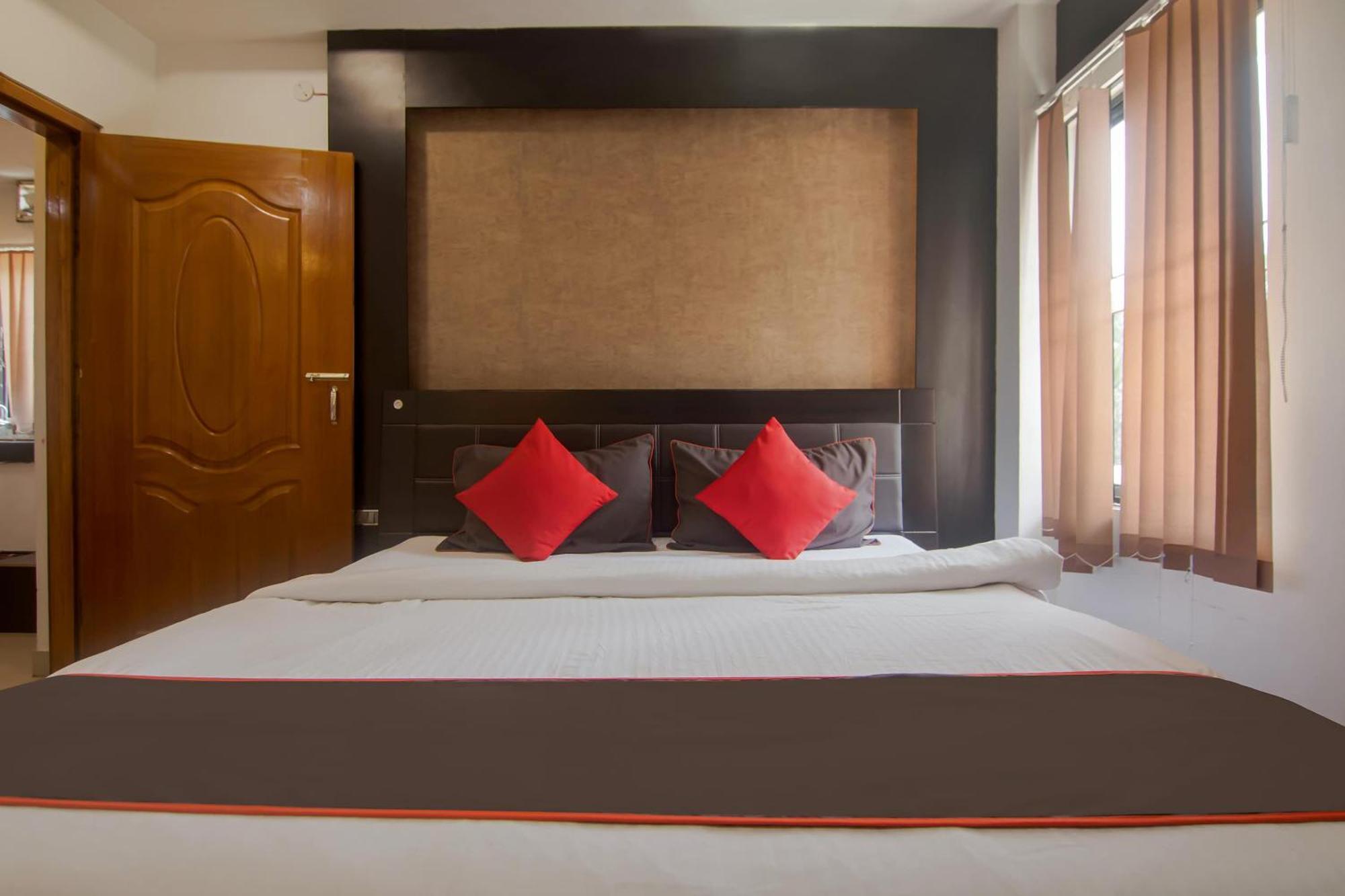 Collection O The Blu Bell Nizarapar Path Hotel Guwahati Eksteriør billede